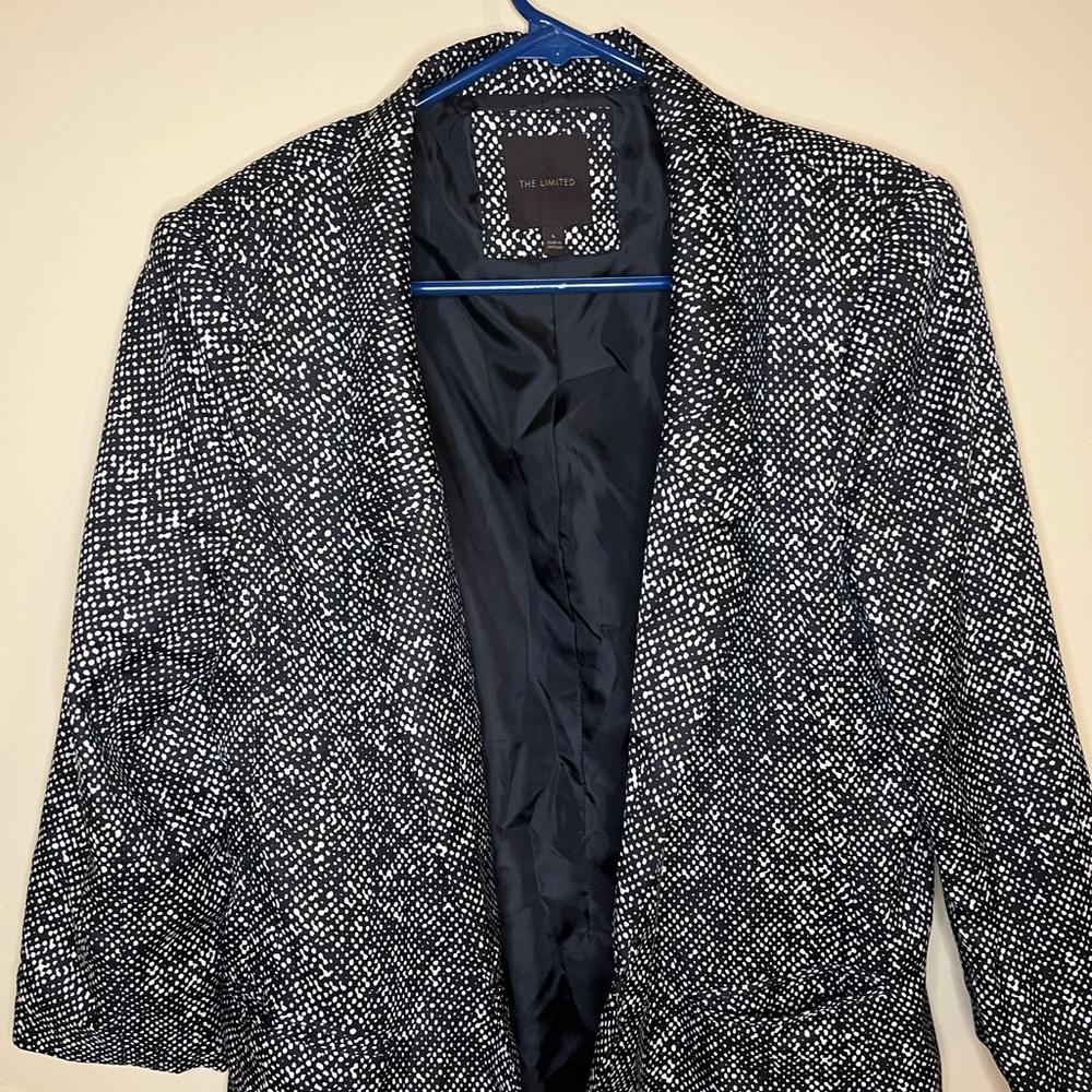 ▪️3/4 length Limited Blazer▪️